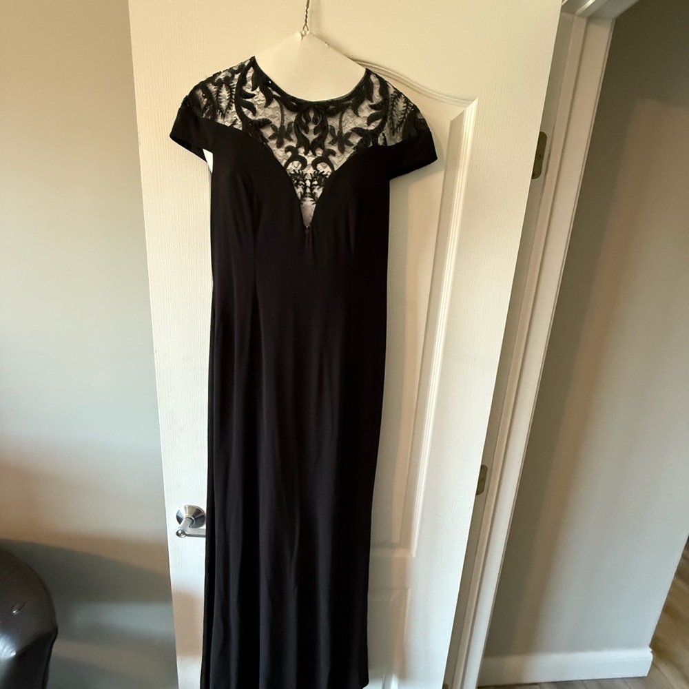Adrianna Papell Black Lace Maxi Dress